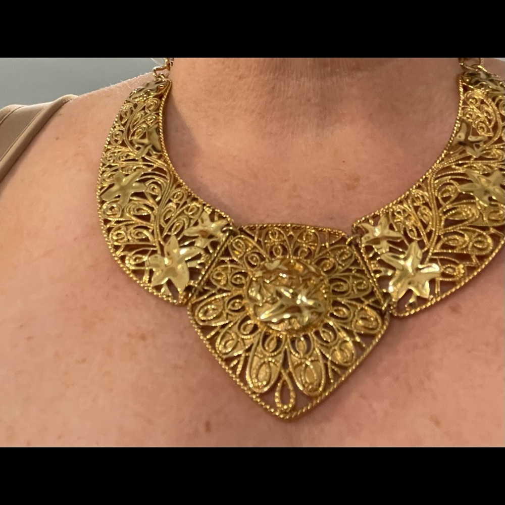 Vintage AVON chocker/necklace. Goldtone - Picture 1 of 8
